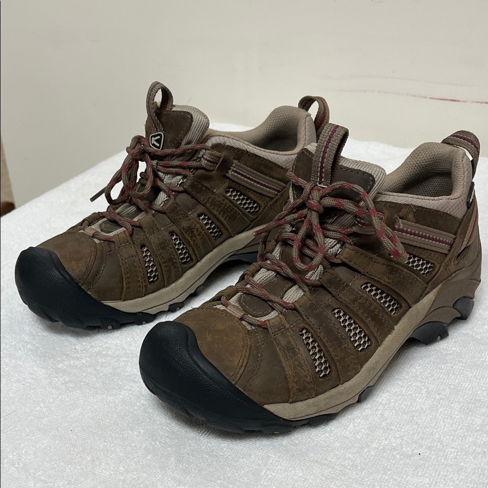 Keen Brown and Black Athletic Shoes size 7